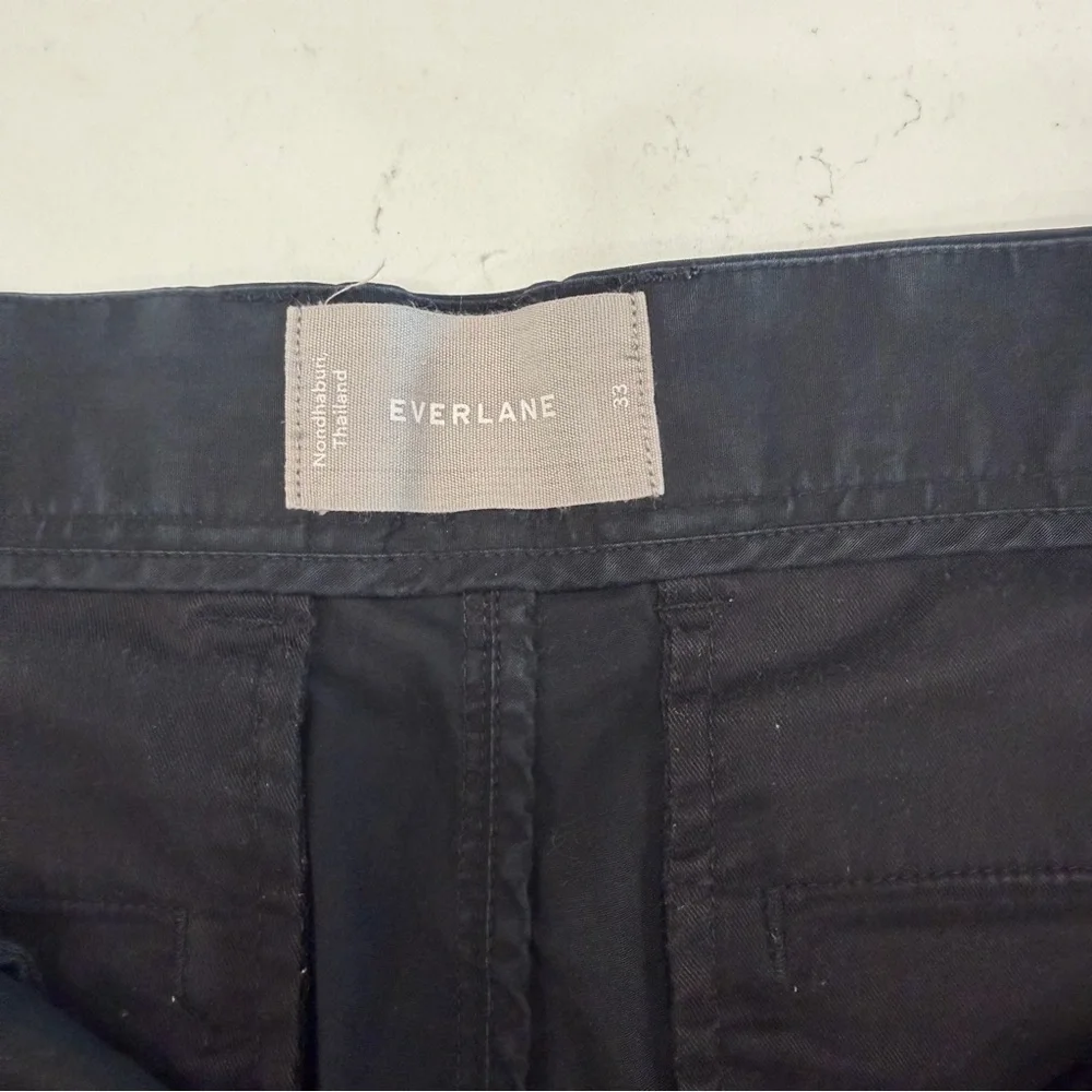 Everlane Men's Dark Navy Flat Front Shorts - 33